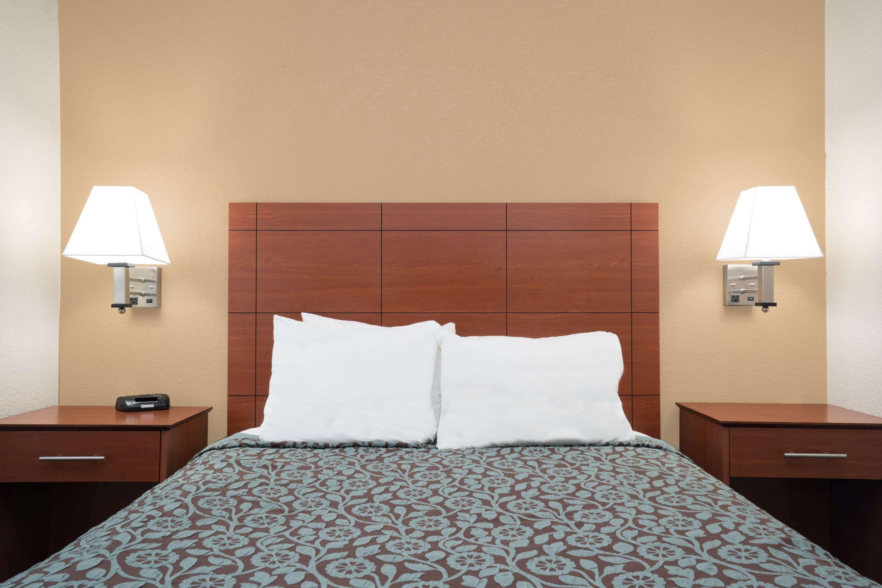Days Inn By Wyndham Mankato Kültér fotó